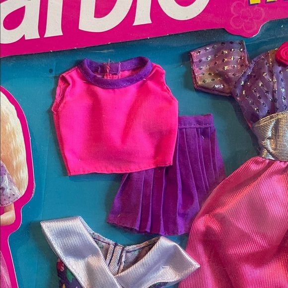 Vintage 90s Barbie Doll Fashion Gift Set 6 Outfits Formal and Casual Clothes - Picture 3 of 8